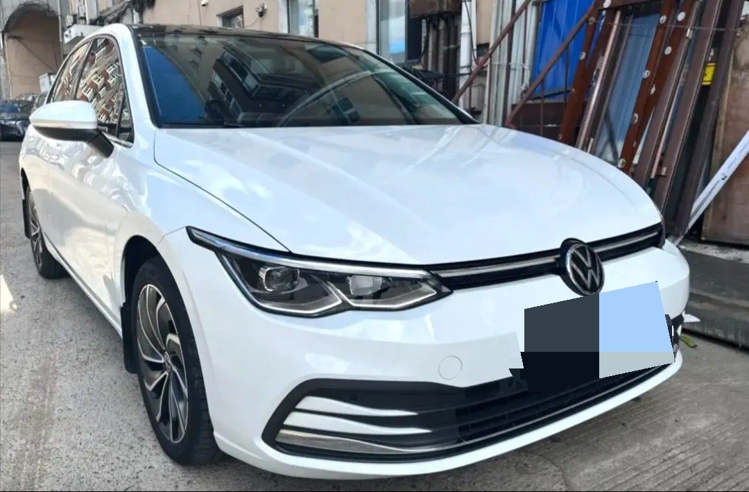Volkswagen Golf 2021 car image #3