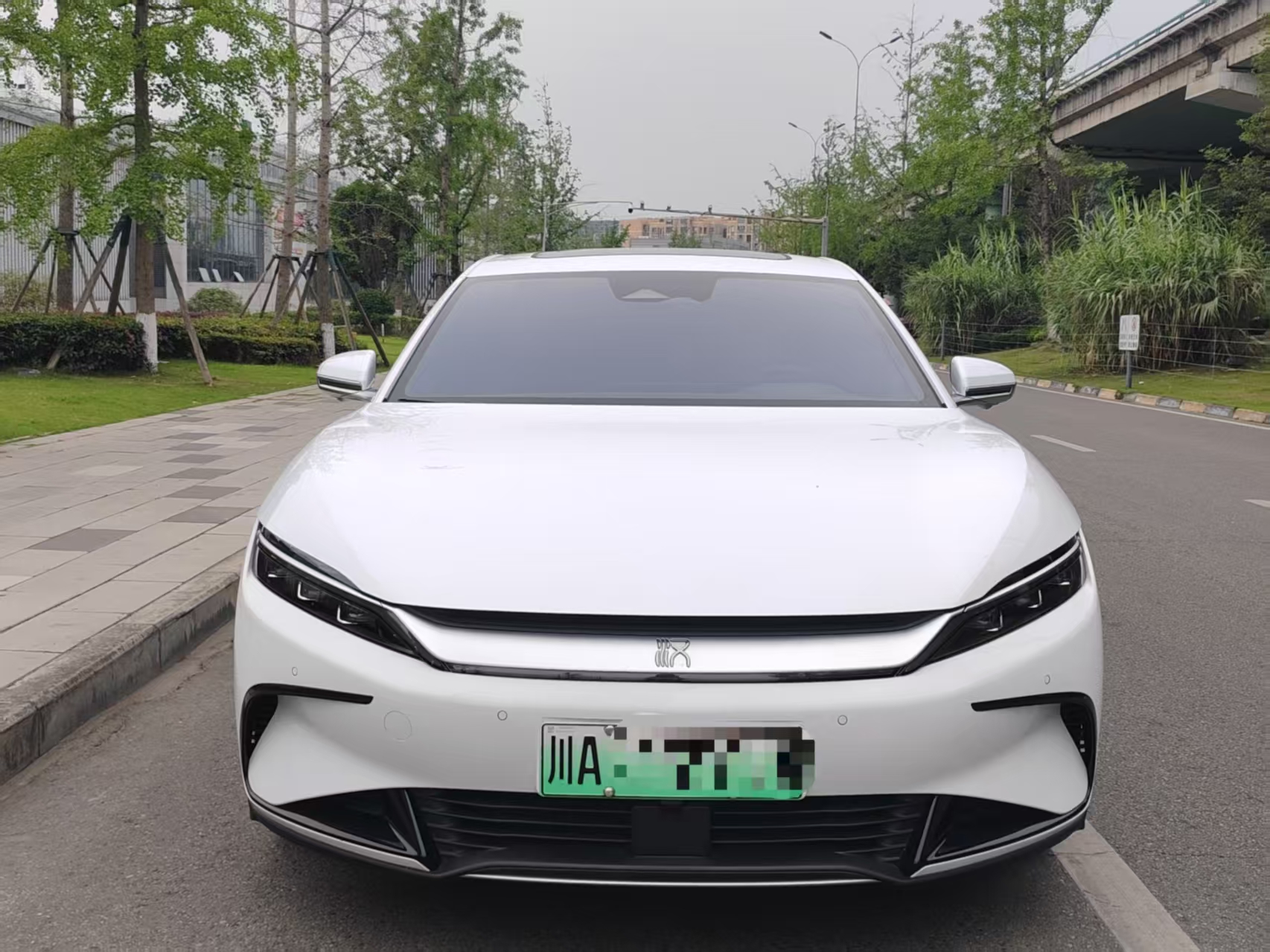 BYD Han 2023 #4 BYD Han 2023 car image #4