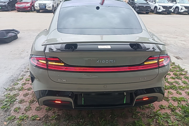 MI SU7 2024 car image #4