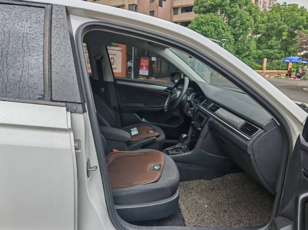 Volkswagen Bora 2020 car image #7