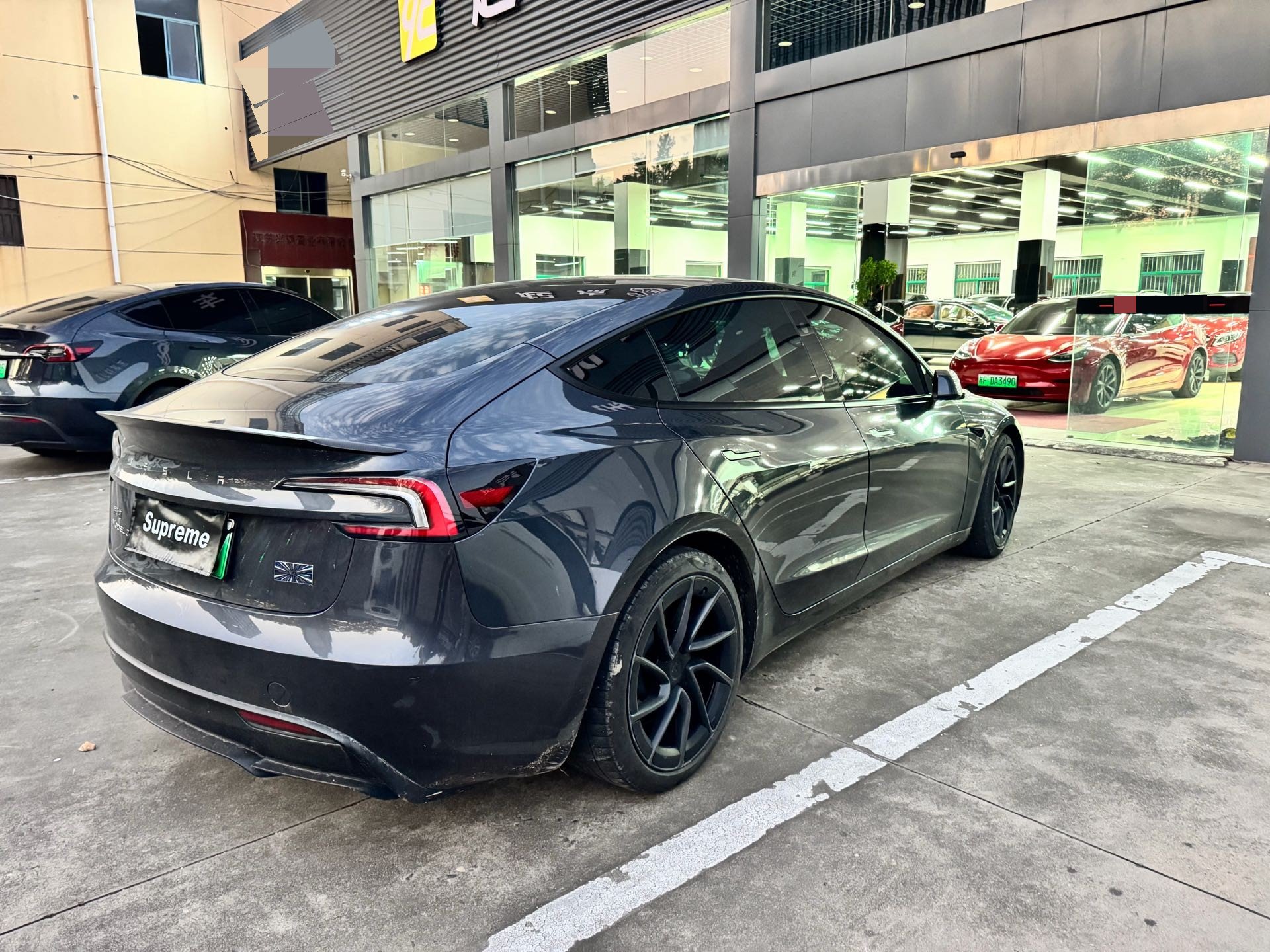 Tesla Model 3 2024 صورة سيارة #5