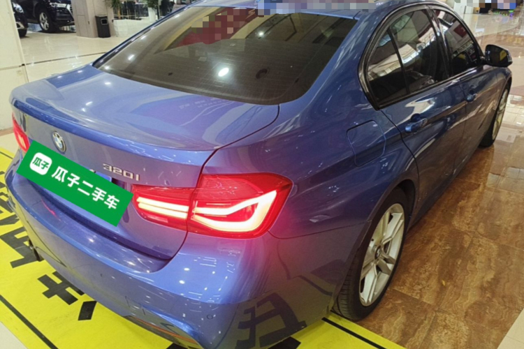 BMW 3 Series 2018 #7 BMW 3 Series 2018 car image #7