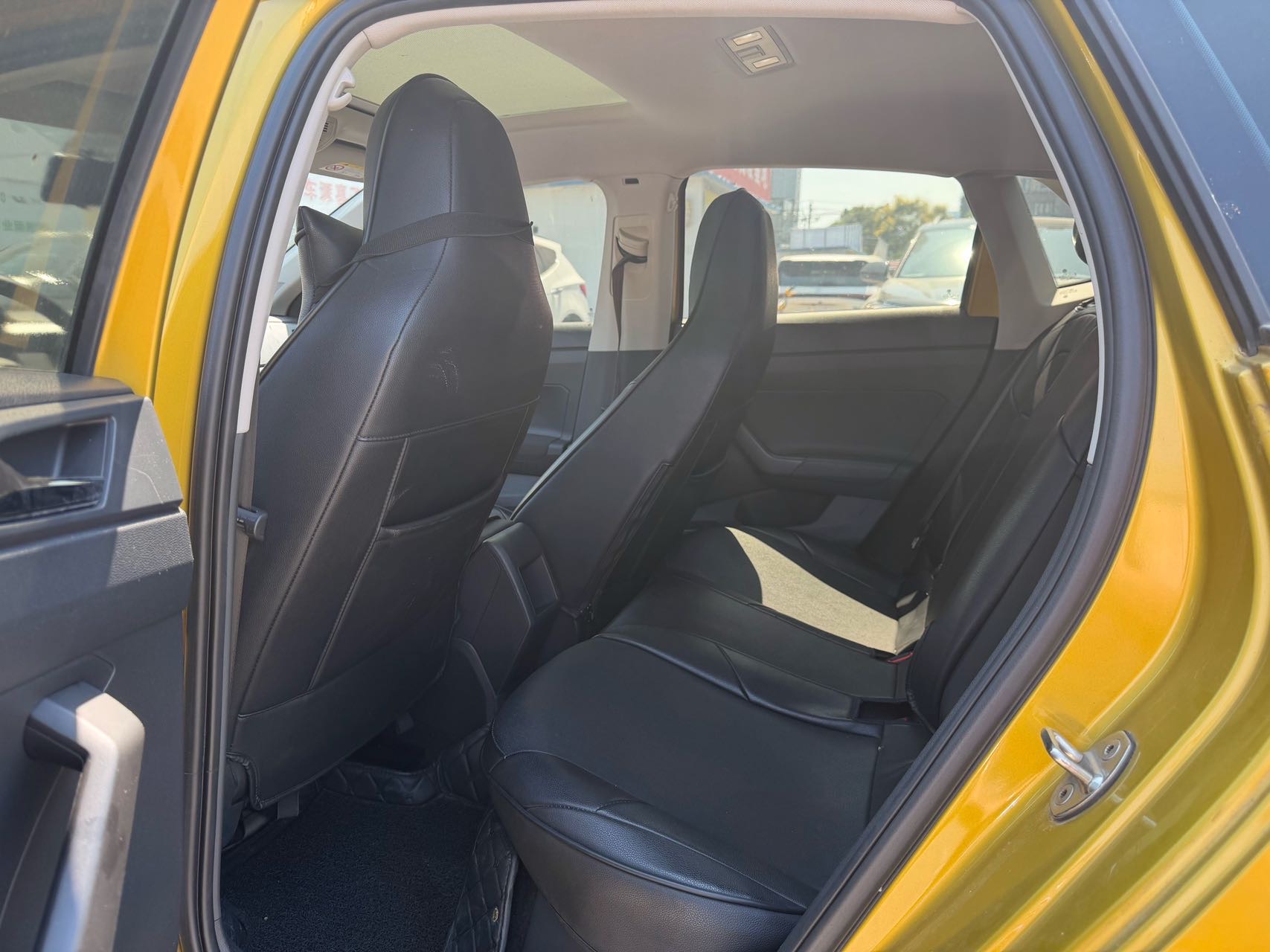 Volkswagen Polo 2020 car image #6