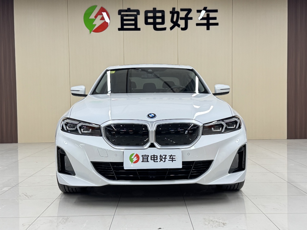 BMW i3 2024 #2 BMW i3 2024 صورة سيارة #2