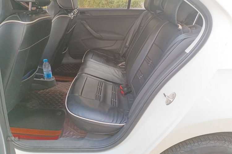 Volkswagen Santana 2016 car image #19