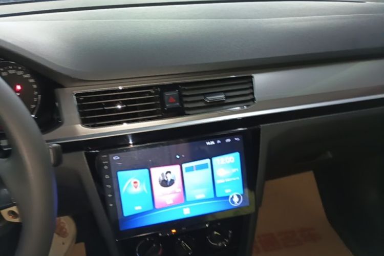 Volkswagen Bora 2017 immagine di auto #13