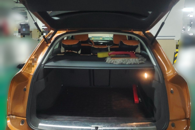 Audi Q3 2016 car image #21