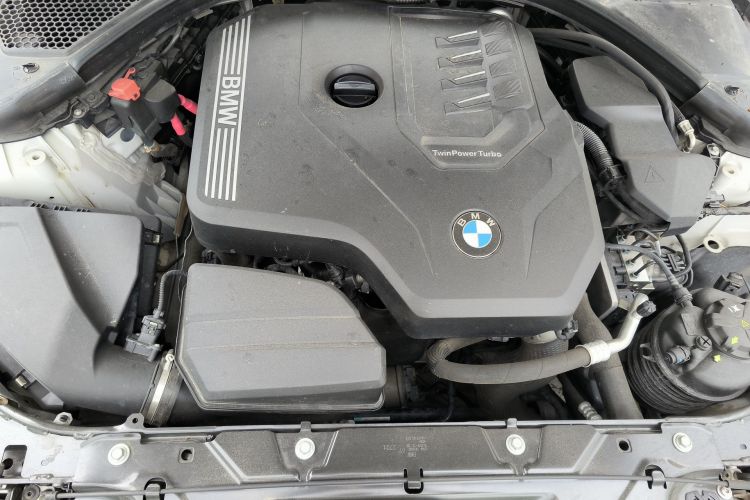BMW 3 Series 2021 car image #22