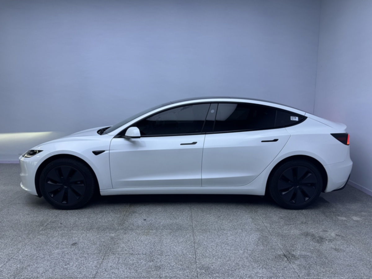 Tesla Model 3 2026 #5 Tesla Model 3 2026 immagine di auto #5