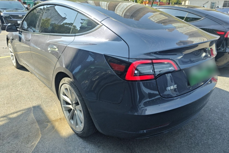 Tesla Model 3 2023 imagen de coche #5