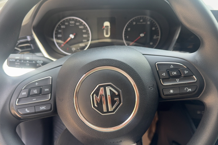 MG 5 2024 car image #12