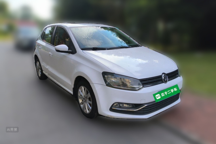 Volkswagen Polo 2015 car image #4