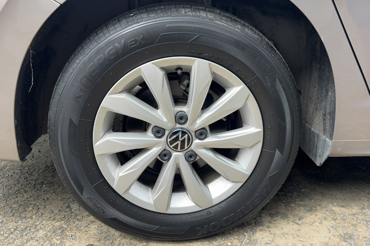 Volkswagen Bora 2022 car image #8