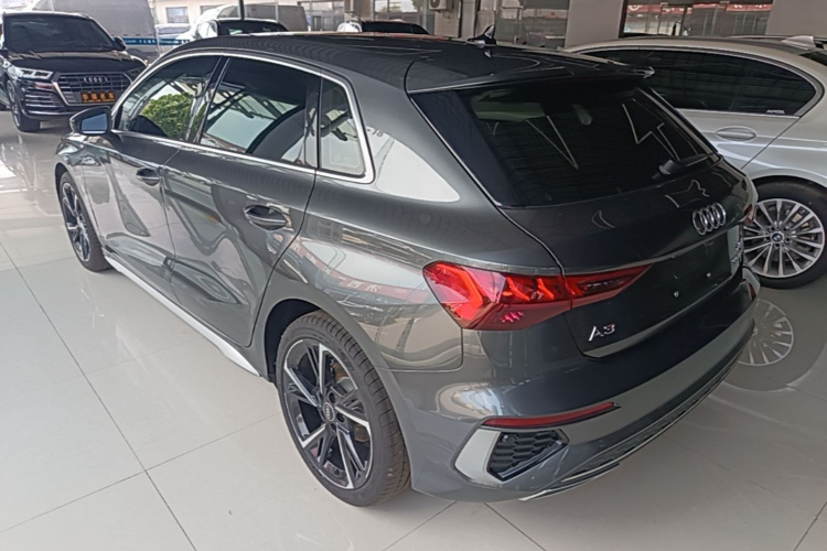 Audi A3 2024 immagine di auto #5