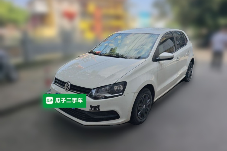 Volkswagen Polo 2019 car image #2
