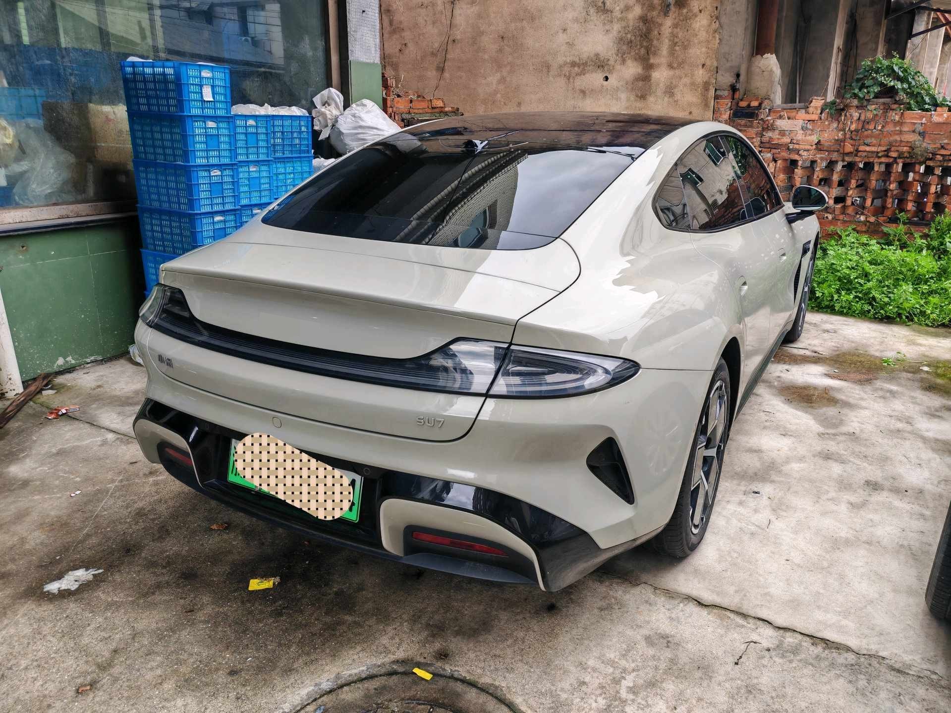 MI SU7 2025 car image #4