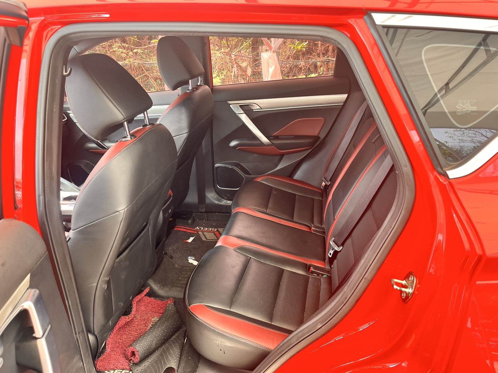 GEELY Coolray 2019 imagen de coche #5