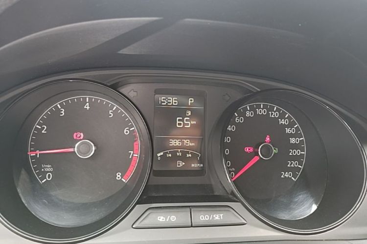 Volkswagen Lavida 2021 car image #12