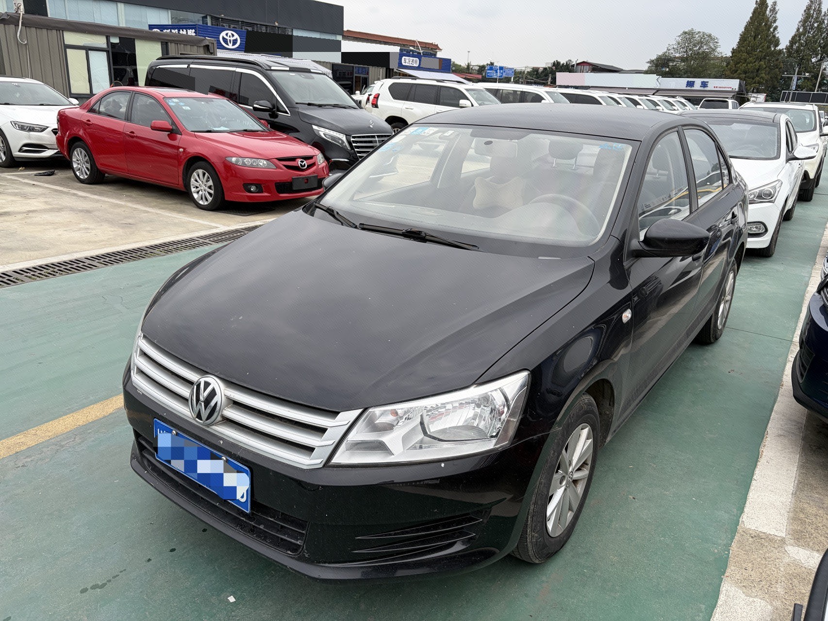 Volkswagen Santana 2013 Volkswagen Santana 2013 car image