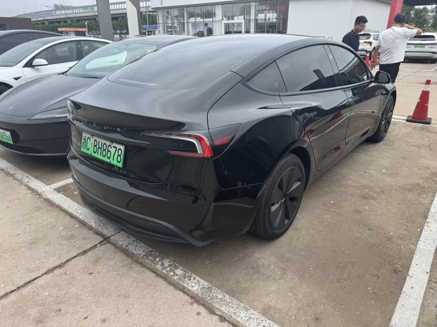 Tesla Model 3 2025 #7 Tesla Model 3 2025 car image #7