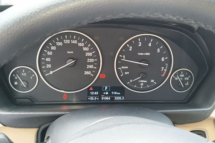 BMW 3 Series 2015 car image #12