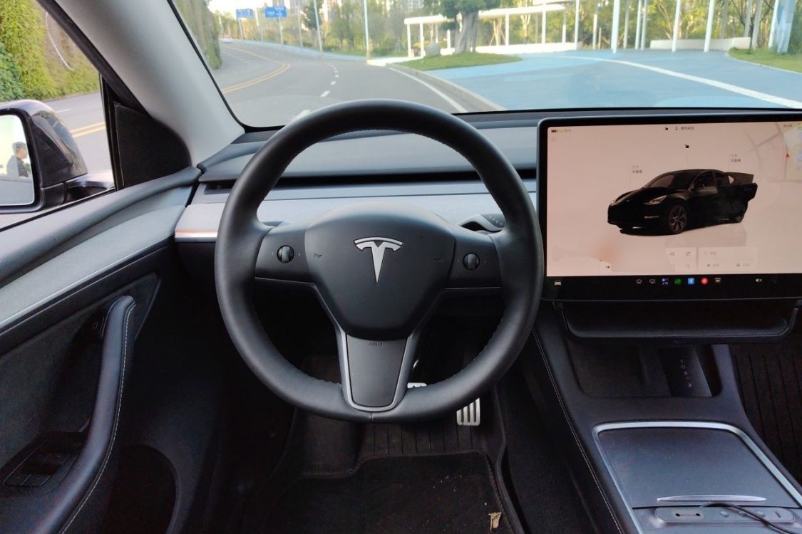 Tesla Model Y 2024 #22 Tesla Model Y 2024 immagine di auto #22