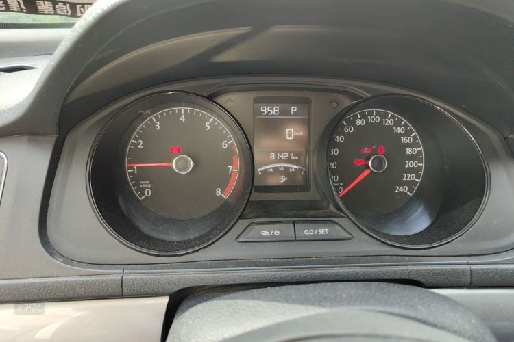 Volkswagen Lavida 2017 car image #14