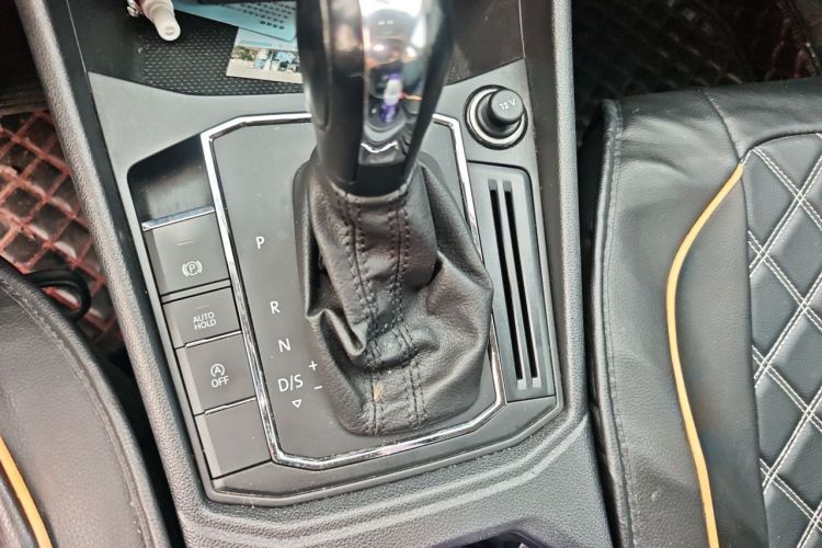 Volkswagen Lavida 2020 car image #14
