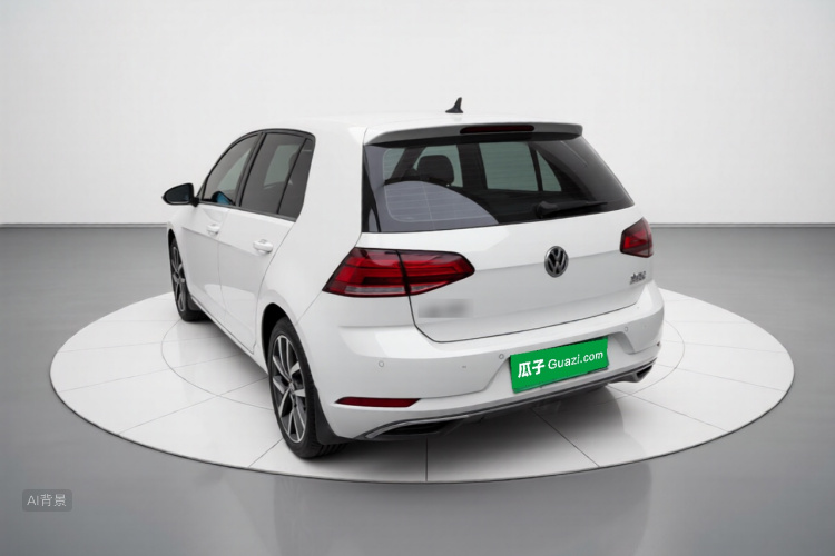 Volkswagen Golf 2020 car image #5