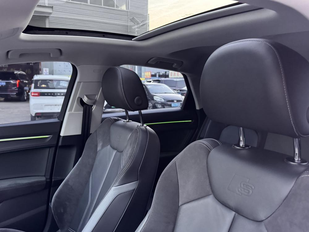 Audi Q3 Sportback 2022 #18 Audi Q3 Sportback 2022 صورة سيارة #18