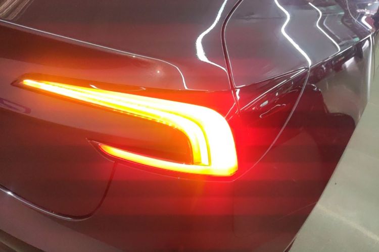 Tesla Model 3 2025 #8 Tesla Model 3 2025 car image #8