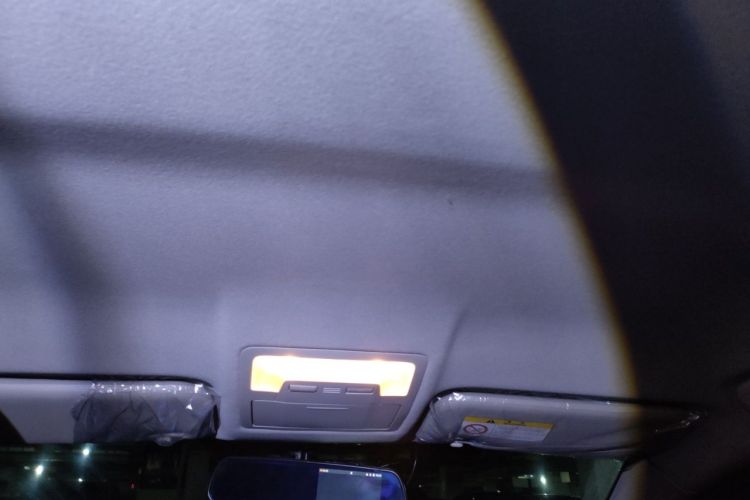 Toyota Corolla 2018 car image #16