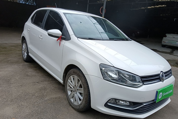 Volkswagen Polo 2015 #4 Volkswagen Polo 2015 car image #4
