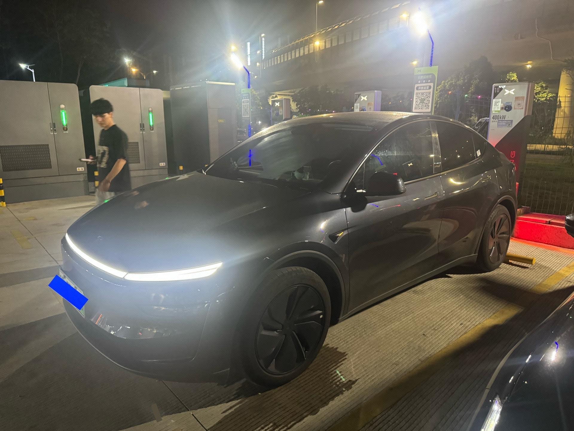 Tesla Model Y 2025 Tesla Model Y 2025 car image