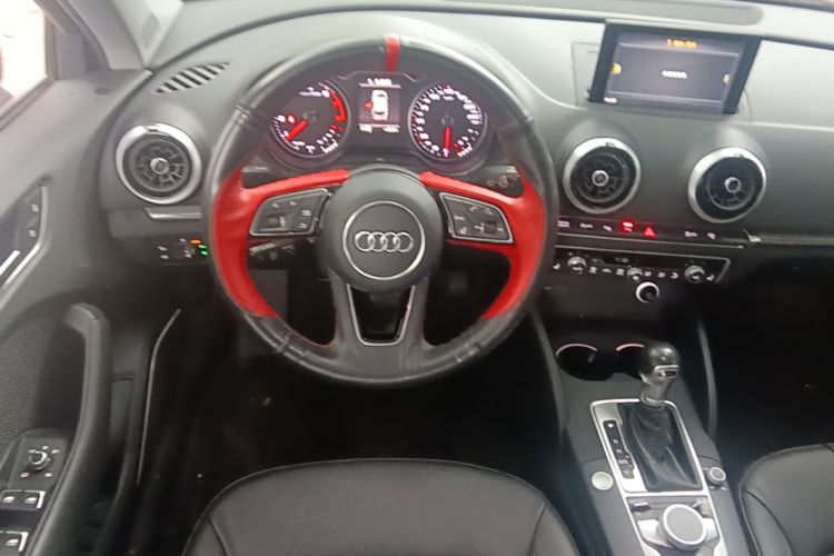 Audi A3 2017 car image #12