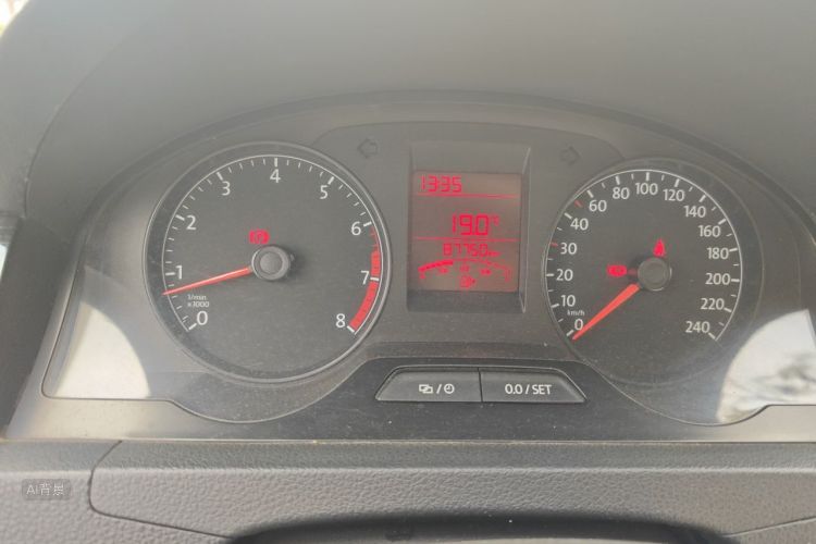 Volkswagen Santana 2016 car image #13
