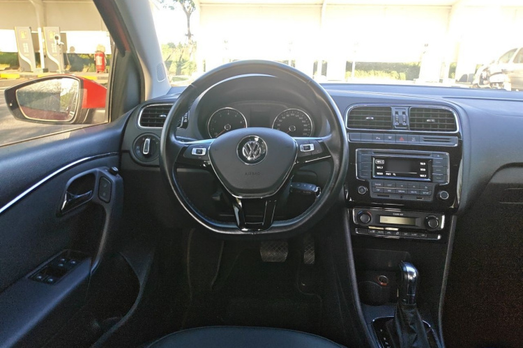 Volkswagen Polo 2017 #11 Volkswagen Polo 2017 car image #11