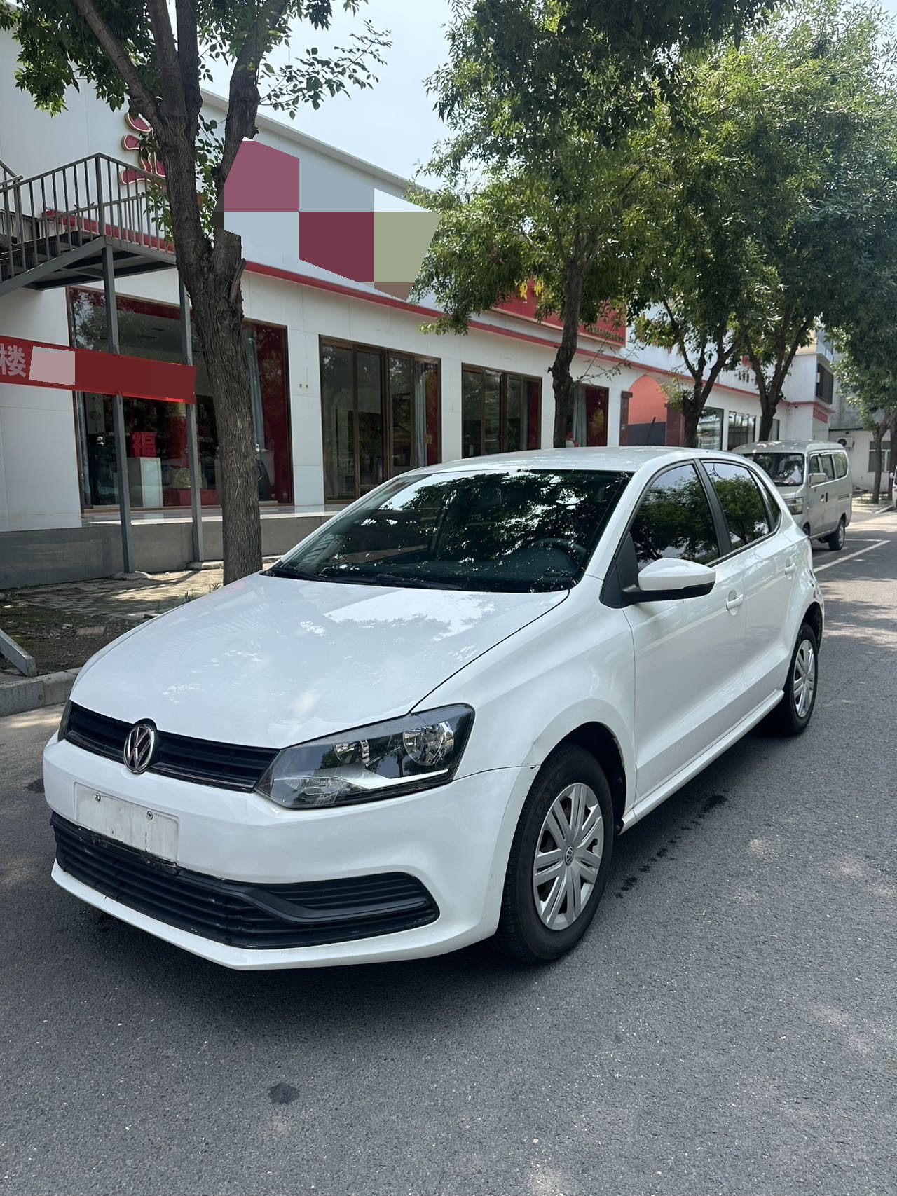 Volkswagen Polo 2015 Volkswagen Polo 2015 car image