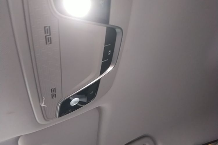GEELY Emgrand 2020 #18 GEELY Emgrand 2020 car image #18