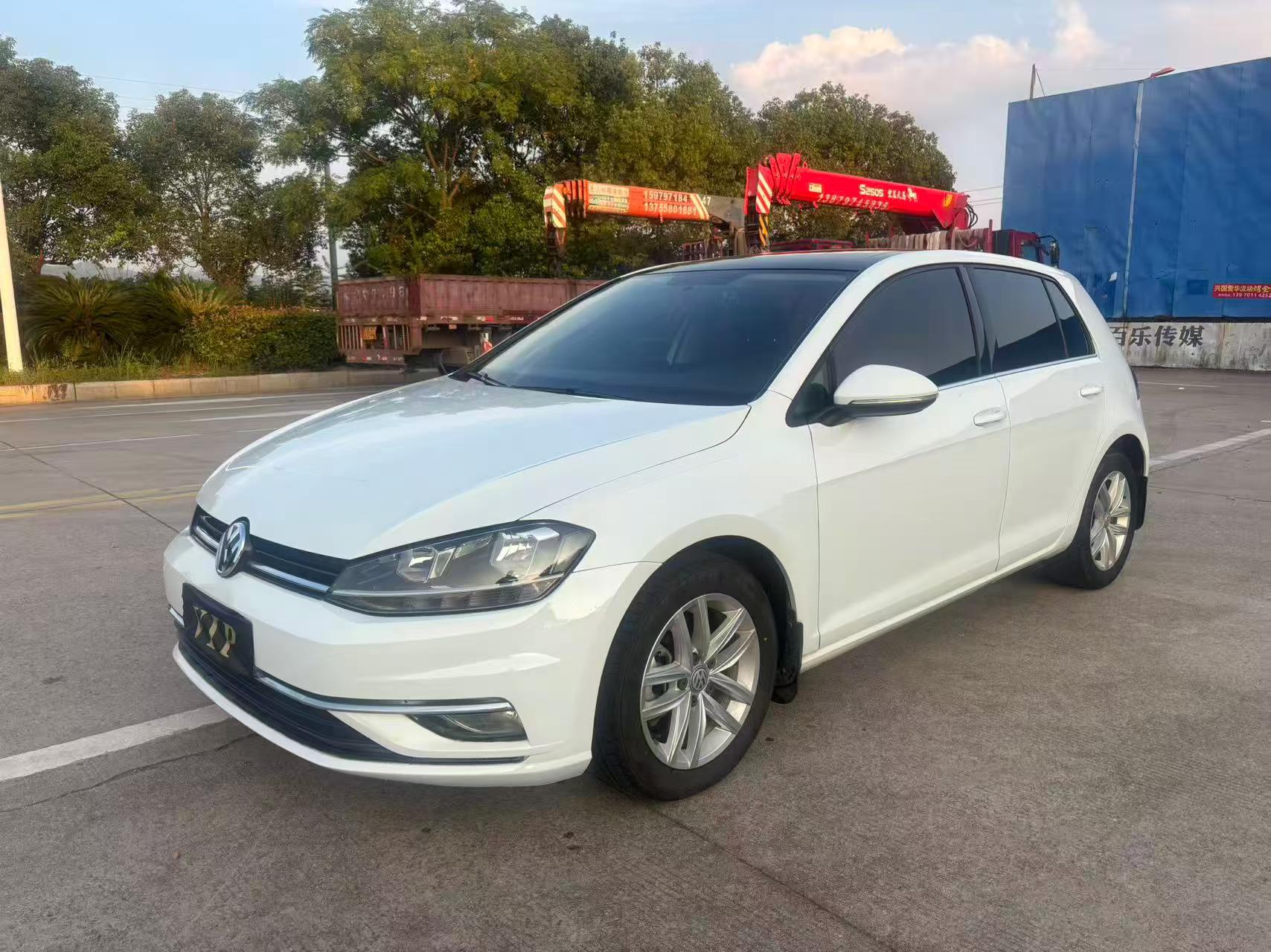 Volkswagen Golf 2018 Volkswagen Golf 2018 car image