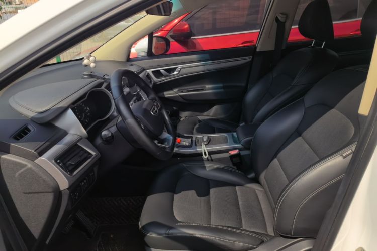 GEELY Emgrand GS 2019 #15 GEELY Emgrand GS 2019 صورة سيارة #15