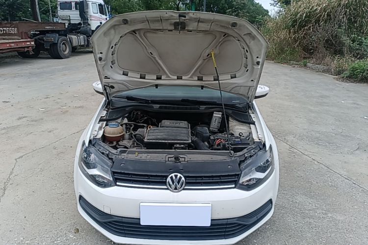 Volkswagen Polo 2016 car image #20