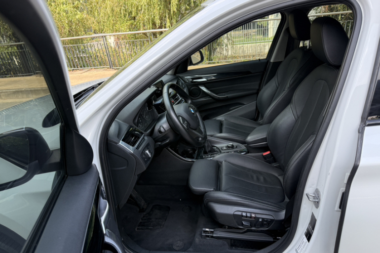BMW X1 2017 #16 BMW X1 2017 car image #16
