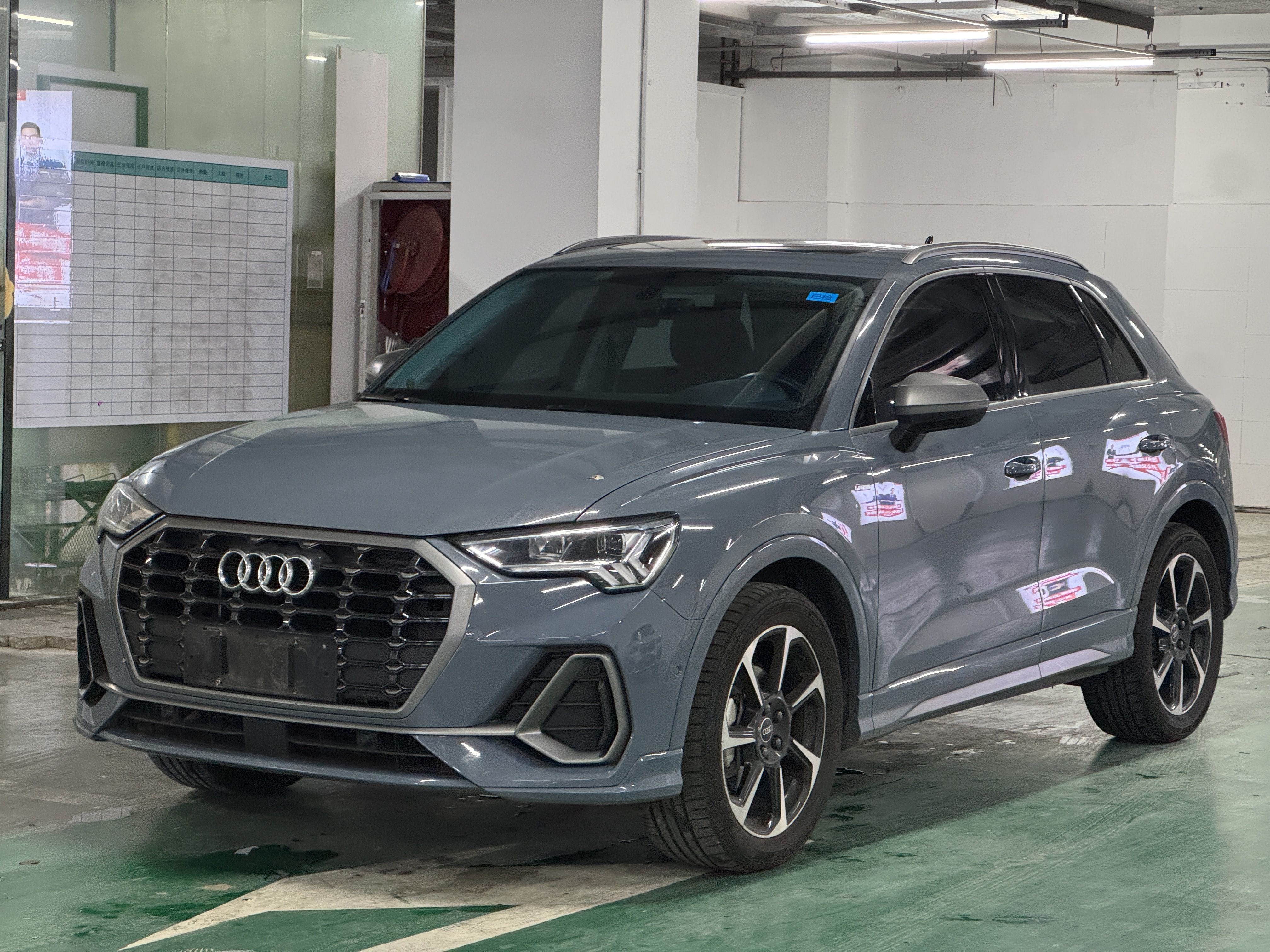 Audi Q3 2023 car image 