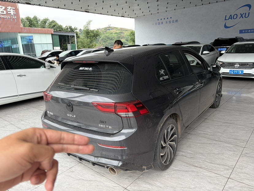 Volkswagen Golf 2021 car image #6