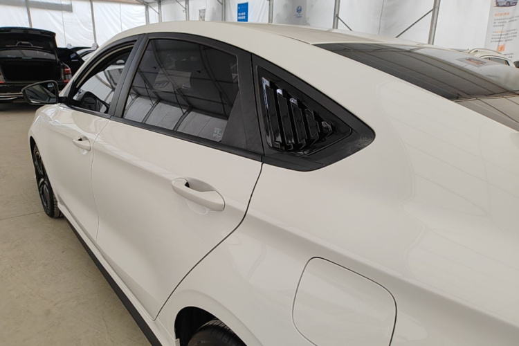 GEELY Binray 2024 car image #5