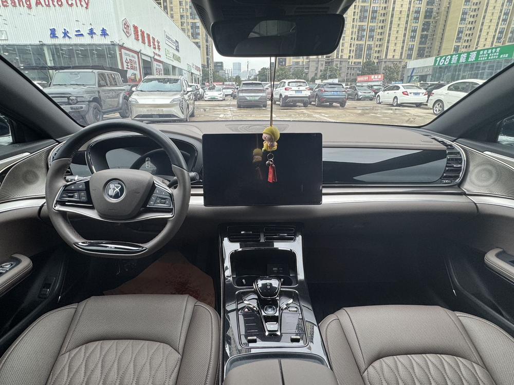 BYD Han 2023 #7 BYD Han 2023 car image #7