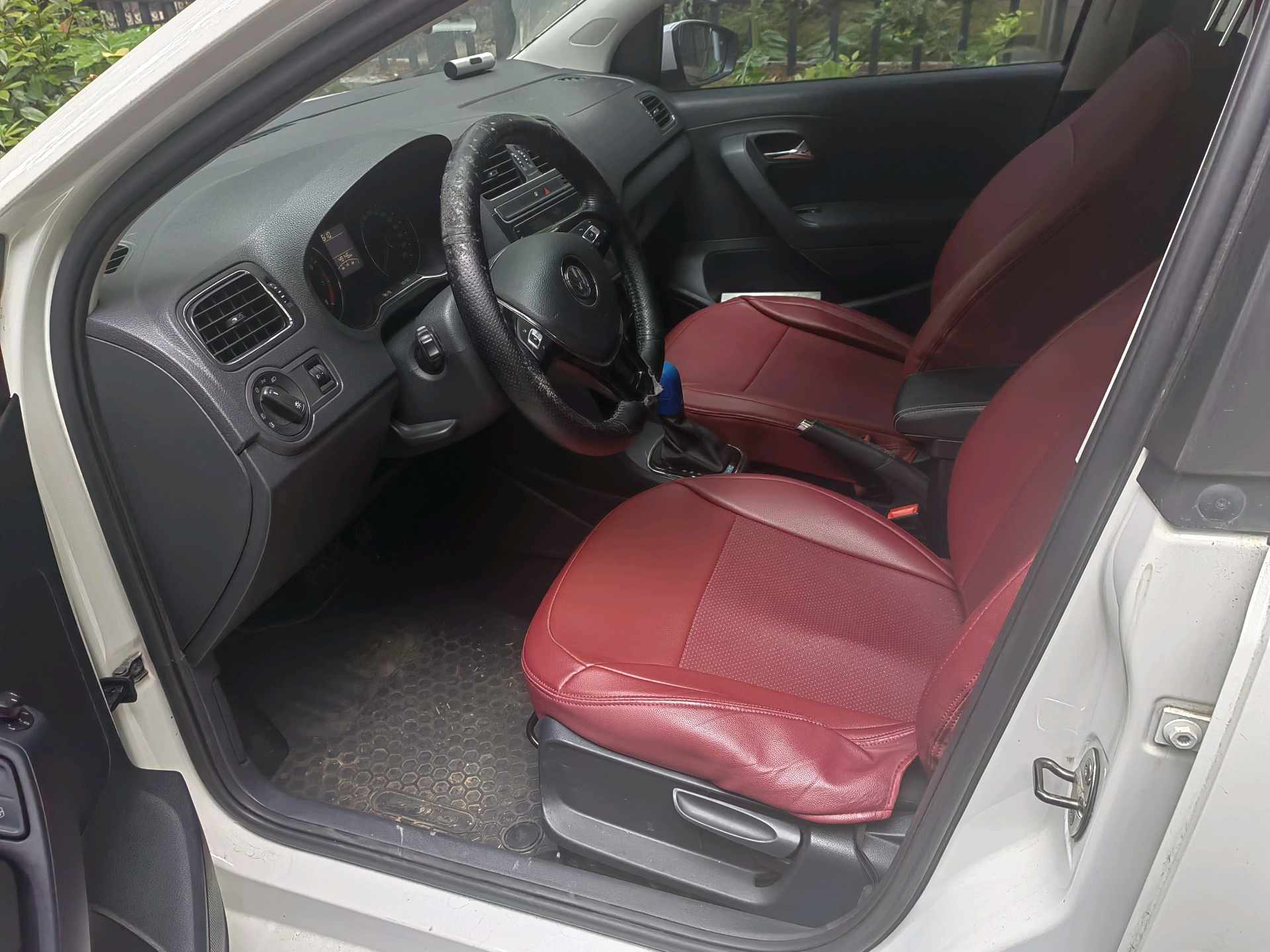 Volkswagen Polo 2016 car image #4