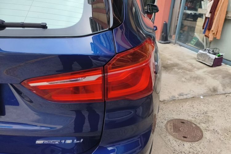 BMW X1 2019 car image #8