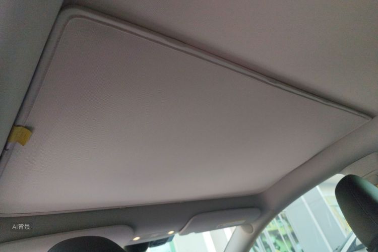 Tesla Model Y 2023 car image #20